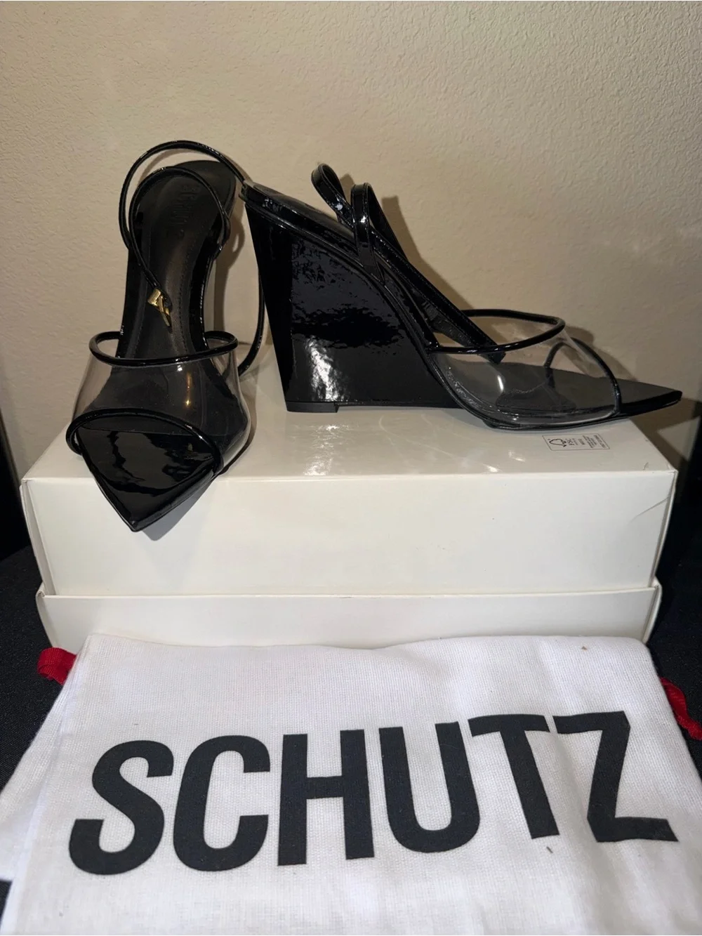 SCHUTZ ❤️‍🔥 “Elodie” Patent Wedge Slingback Peep-Toe Heels